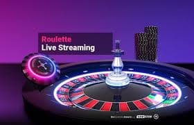 খুলনার তরুণ প্রজন্ম মোবাইলে sbet65 গেমিং উপভোগ করছেন